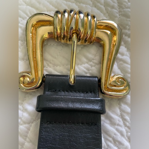 Vintage Gold Buckle Black Genuine Leather Made in Canada Size 32 - Picture 6 of 8